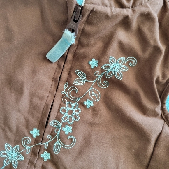 Carter's Baby Girl 24 Months Brown Vest Blue Fleece Interior Floral Embroidery - Picture 2 of 4